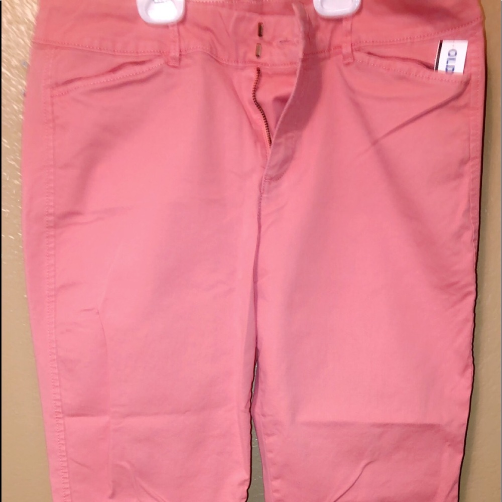 Brand New Old Navy Pixie Pants 😄